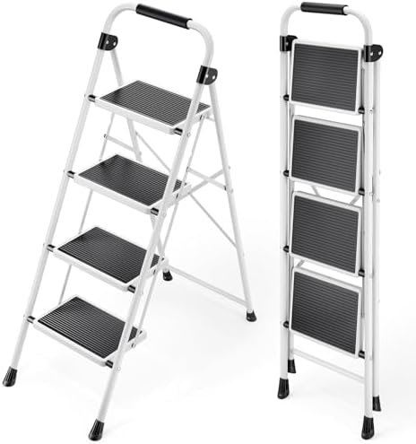 41hp6bEgqeL._AC_.jpg KINGRACK Escabeau 4 Marches Pliable, Escabeau Pliant avec Marchepied Antidérapant et Large, Mains Courantes, pour Adultes, Maison, Cuisine, Bureau, Escabot en Acier Robuste, Léger et Portable, Blanc – Image 1