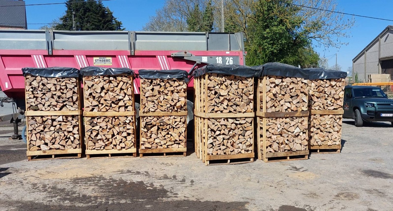 489487819_122201238926159981_3886322529915618000_n.jpg 1Palette bois de chauffage – 45cm – 3 stères – Image 1
